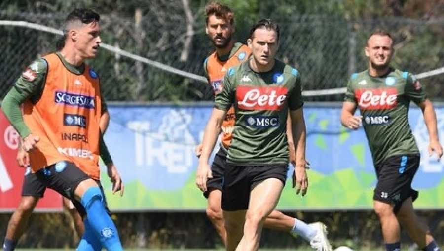 Napoli, il report dell&#039;allenamento: prosegue la preparazione in vista della Lazio